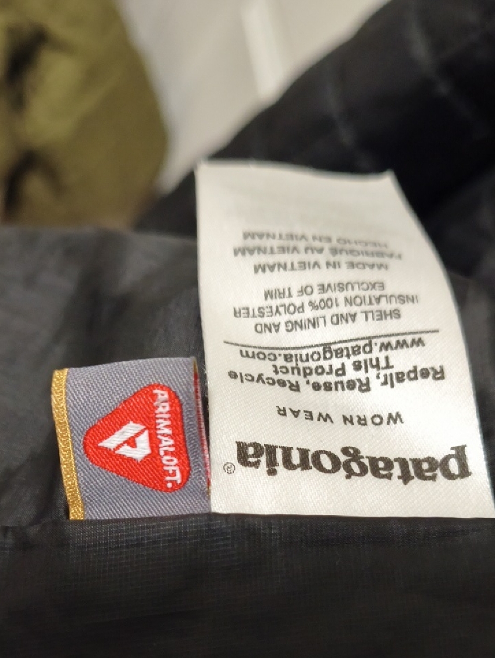 Patagonia Nano Puff Hoody (L) - Picture 3 of 10